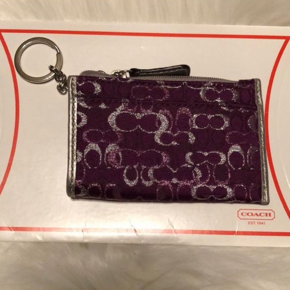 Coach Accessories - 🆕 Coach  Mini Skinny Key chain / ID carrier.